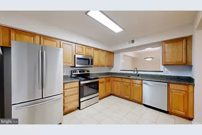 3179 Summit Square Drive #2-C4, Oakton, VA 22124 - Photo 2