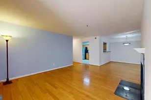 3179 Summit Square Dr, Oakton, VA 22124 - Photo 14