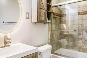 5612 Bloomfield Dr, Alexandria, VA 22312 - Photo 16