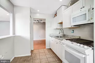 5612 Bloomfield Dr, Alexandria, VA 22312 - Photo 14