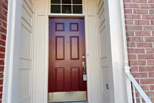 9563 Lagersfield Cir, Vienna, VA 22181 - Photo 2