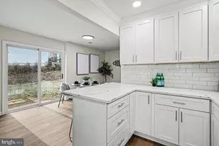 6214 Garretson St, Burke, VA 22015 - Photo 6