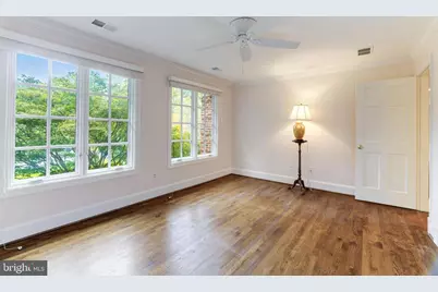 8001 Greenwich Woods Drive, McLean, VA 22102 - Photo 22