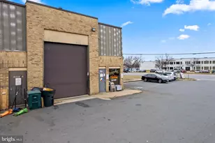 4215 Walney Rd, Chantilly, VA 20151 - Photo 4