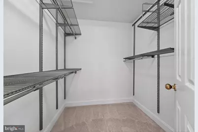 11192 Longwood Grove Drive, Reston, VA 20194 - Photo 46