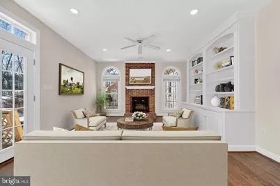 11192 Longwood Grove Drive, Reston, VA 20194 - Photo 4