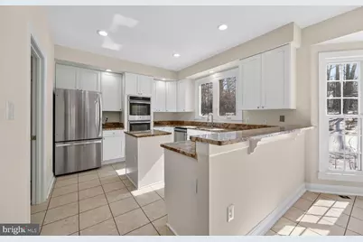 11192 Longwood Grove Drive, Reston, VA 20194 - Photo 22