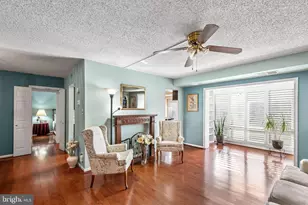 10225 Valentino Dr, Oakton, VA 22124 - Photo 6