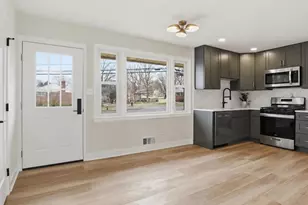 14801 Carlbern Dr, Centreville, VA 20120 - Photo 1