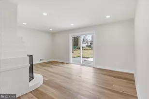 14801 Carlbern Dr, Centreville, VA 20120 - Photo 16
