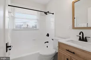 14801 Carlbern Dr, Centreville, VA 20120 - Photo 12