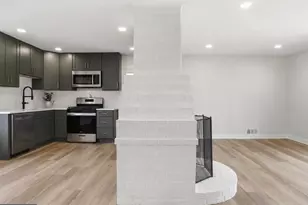 14801 Carlbern Dr, Centreville, VA 20120 - Photo 32