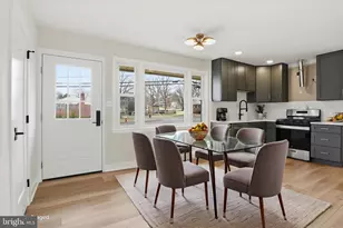 14801 Carlbern Dr, Centreville, VA 20120 - Photo 4