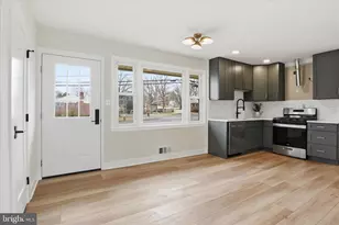 14801 Carlbern Dr, Centreville, VA 20120 - Photo 18