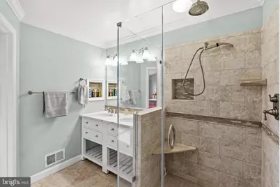 5944 Wescott Hills Way, Alexandria, VA 22315 - Photo 18