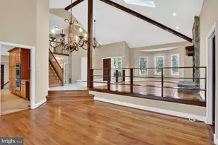 905 Falls Bridge Ln, Great Falls, VA 22066 - Photo 14