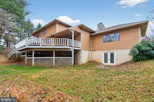 905 Falls Bridge Ln, Great Falls, VA 22066 - Photo 52
