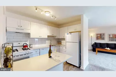 7364 Lee Hwy #203, Falls Church, VA 22046 - Photo 8