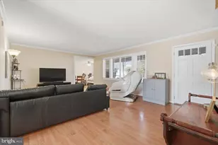 13315 Pennypacker Ln, Fairfax, VA 22033 - Photo 6