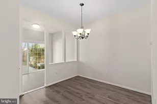 7115 Strawn Ct, Alexandria, VA 22306 - Photo 8