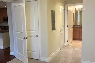 8220 Crestwood Heights Dr, McLean, VA 22102 - Photo 10