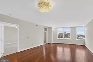 8220 Crestwood Heights Dr, McLean, VA 22102 - Photo 20