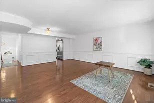 2402 Windbreak Dr, Alexandria, VA 22306 - Photo 6