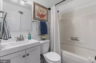 2402 Windbreak Dr, Alexandria, VA 22306 - Photo 18