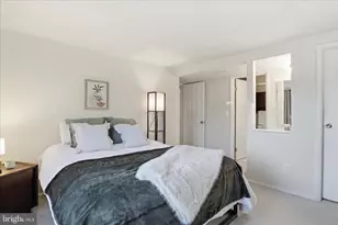 8386 Brockham Dr, Alexandria, VA 22309 - Photo 12