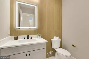 6935 Southridge Dr, McLean, VA 22101 - Photo 14