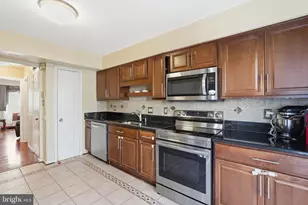 5810 Apsley House Ct, Alexandria, VA 22310 - Photo 4