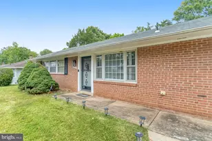 14712 Braddock Rd, Centreville, VA 20120 - Photo 4