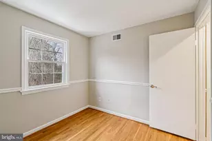 9269 Bailey Ln, Fairfax, VA 22031 - Photo 32