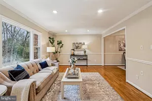 9269 Bailey Ln, Fairfax, VA 22031 - Photo 12