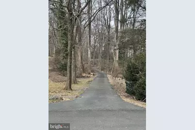 9338 Campbell Road, Vienna, VA 22182 - Photo 2