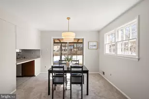 14724 Braddock Rd, Centreville, VA 20120 - Photo 12