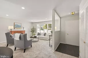 14724 Braddock Rd, Centreville, VA 20120 - Photo 4