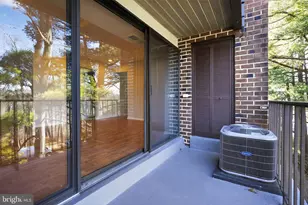 4400 Island Pl, Annandale, VA 22003 - Photo 2