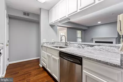 4108 Monument Court #204, Fairfax, VA 22033 - Photo 4