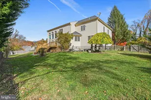 2628 Five Oaks Rd, Vienna, VA 22181 - Photo 28