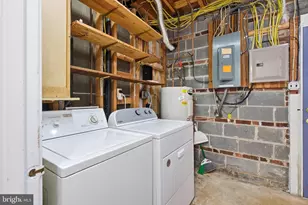 3343 Slade Run Dr, Falls Church, VA 22042 - Photo 36