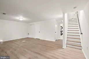 3006 Oakton Meadows Ct, Oakton, VA 22124 - Photo 32