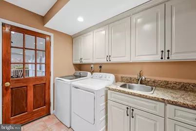 1120 Balls Hill Road, McLean, VA 22101 - Photo 24