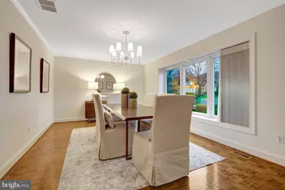 6304 Dunaway Court, McLean, VA 22101 - Photo 32