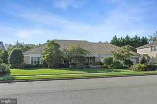 6304 Dunaway Ct, McLean, VA 22101 - Photo 1