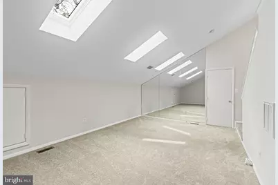 7107 Roxann Road, Alexandria, VA 22315 - Photo 38