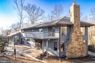 7107 Roxann Rd, Alexandria, VA 22315 - Photo 56