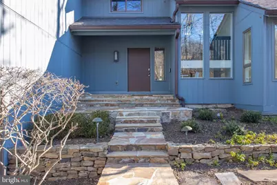 7107 Roxann Road, Alexandria, VA 22315 - Photo 2