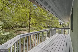 7107 Roxann Rd, Alexandria, VA 22315 - Photo 28
