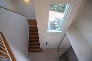 1956 Villaridge Dr, Reston, VA 20191 - Photo 4